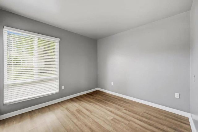 2536 White Oak Place 5, Escondido, CA 92027