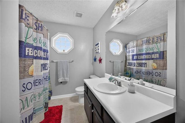 59 Canterbury Drive, Grantville, GA 30220