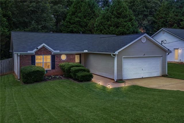 59 Canterbury Drive, Grantville, GA 30220
