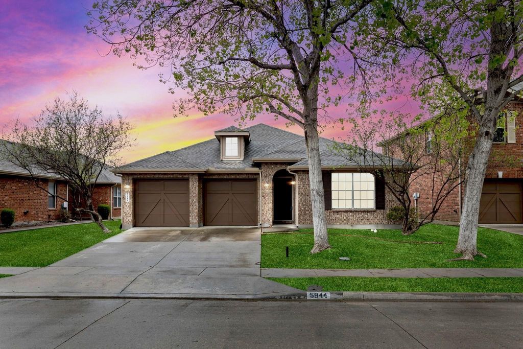 5944 Snow Creek Drive, The Colony, TX 75056