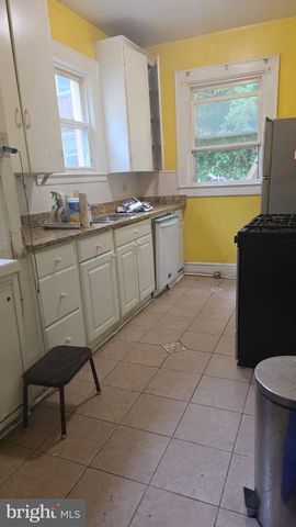 8403 FLOWER AVE, Takoma Park, MD 20912