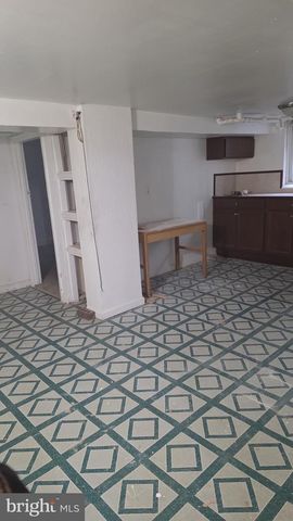 8403 FLOWER AVE, Takoma Park, MD 20912
