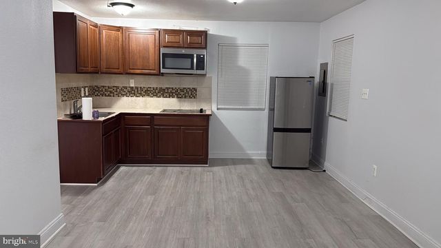 8403 FLOWER AVE, Takoma Park, MD 20912