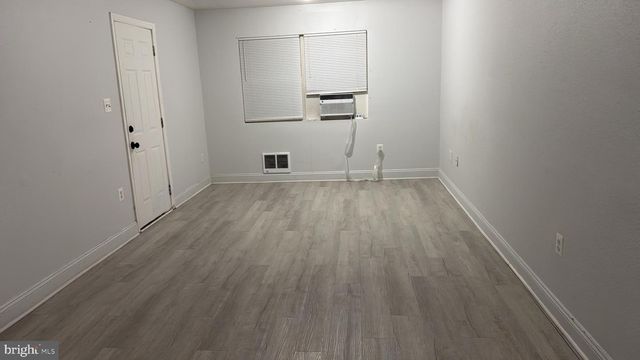 8403 FLOWER AVE, Takoma Park, MD 20912
