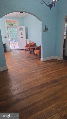 8403 FLOWER AVE, Takoma Park, MD 20912