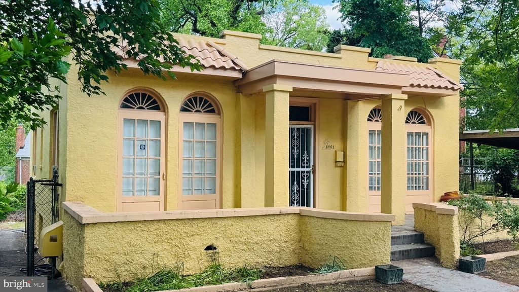 8403 FLOWER AVE, Takoma Park, MD 20912