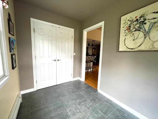 5 Victoria Ln, Rehoboth, MA 02769