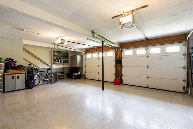 5 Victoria Ln, Rehoboth, MA 02769