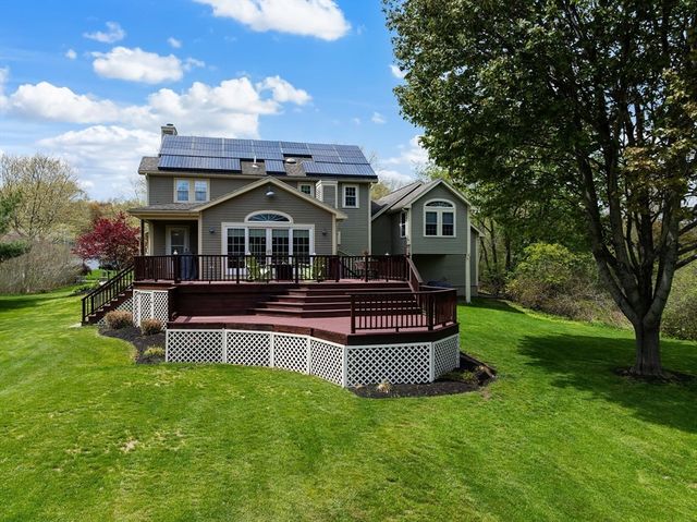 5 Victoria Ln, Rehoboth, MA 02769