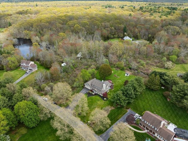 5 Victoria Ln, Rehoboth, MA 02769