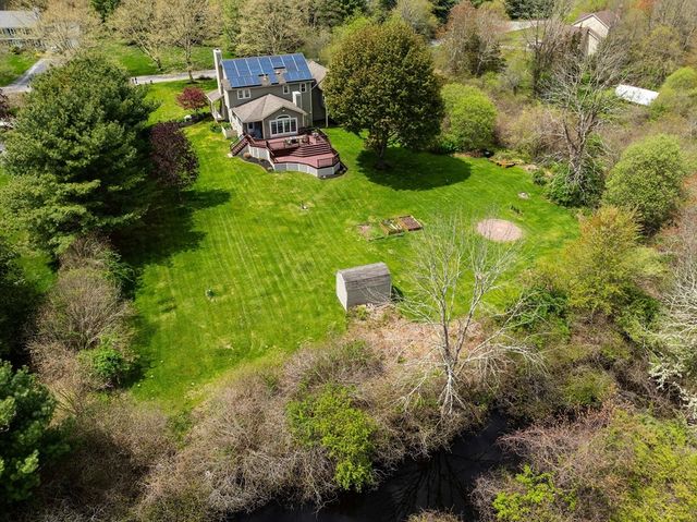 5 Victoria Ln, Rehoboth, MA 02769