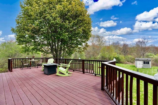 5 Victoria Ln, Rehoboth, MA 02769