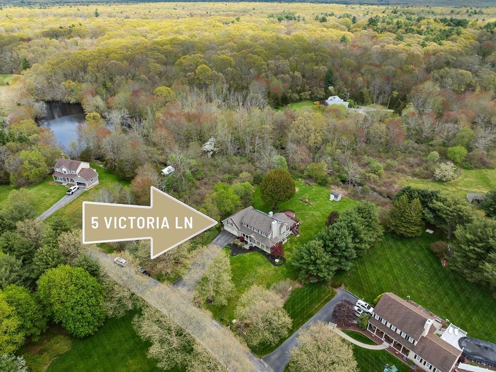 5 Victoria Ln, Rehoboth, MA 02769