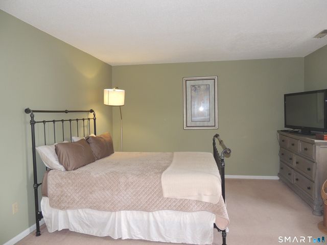 124 South Montowese Street 10, Branford, CT 06405