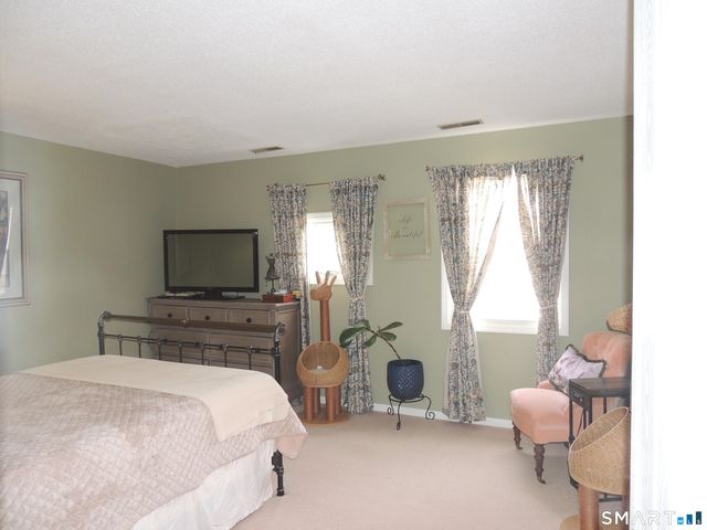 124 South Montowese Street 10, Branford, CT 06405