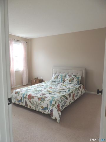 124 South Montowese Street 10, Branford, CT 06405