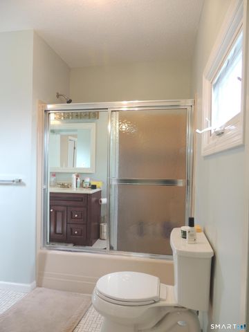 124 South Montowese Street 10, Branford, CT 06405