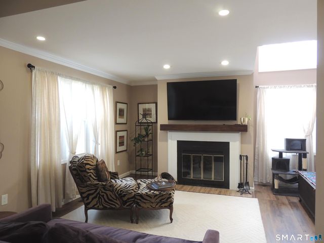 124 South Montowese Street 10, Branford, CT 06405