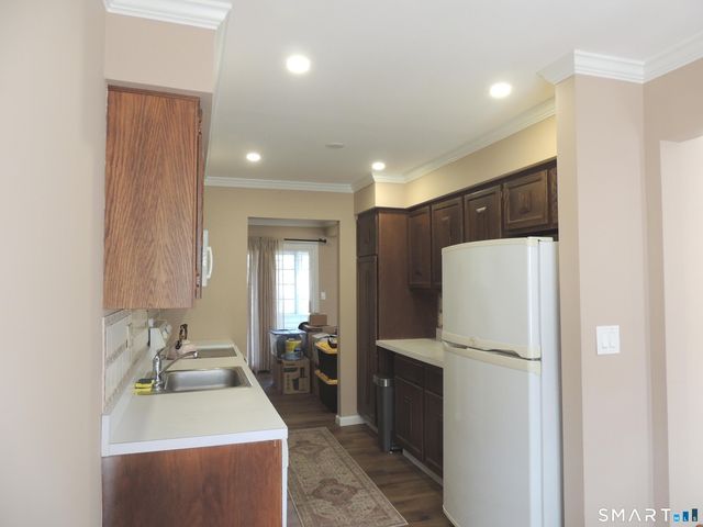 124 South Montowese Street 10, Branford, CT 06405