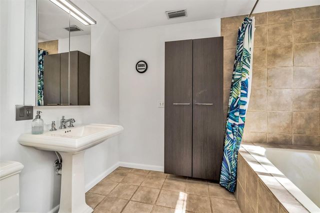 12211 TWIN BRANCH ACRES ROAD, Tampa, FL 33626