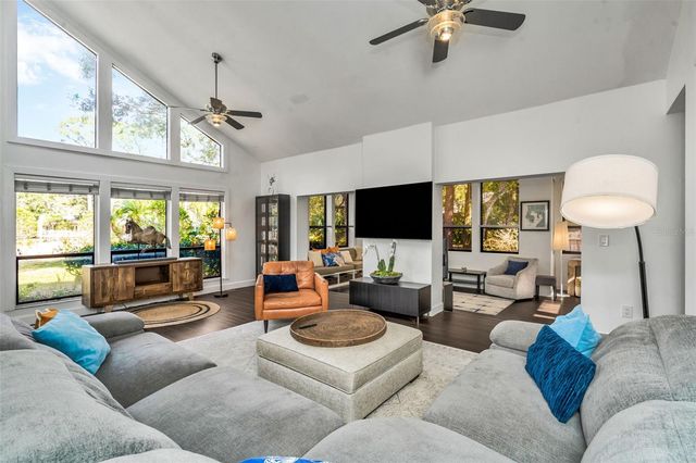 12211 TWIN BRANCH ACRES ROAD, Tampa, FL 33626