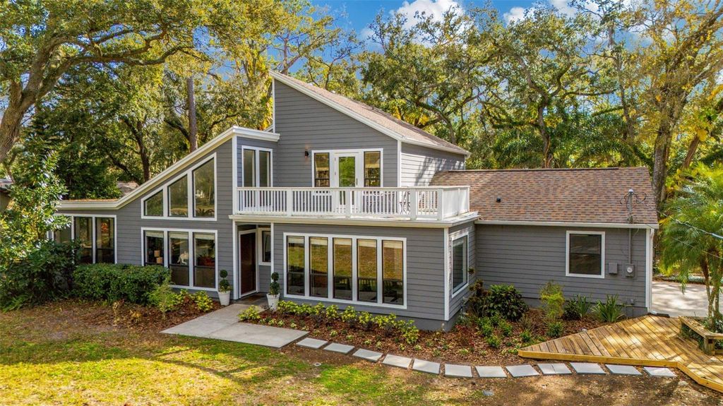 Image 13 of property listing at 12211 TWIN BRANCH ACRES ROAD, Tampa, FL 33626