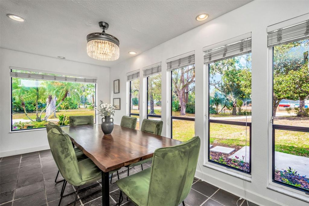 Image 38 of property listing at 12211 TWIN BRANCH ACRES ROAD, Tampa, FL 33626