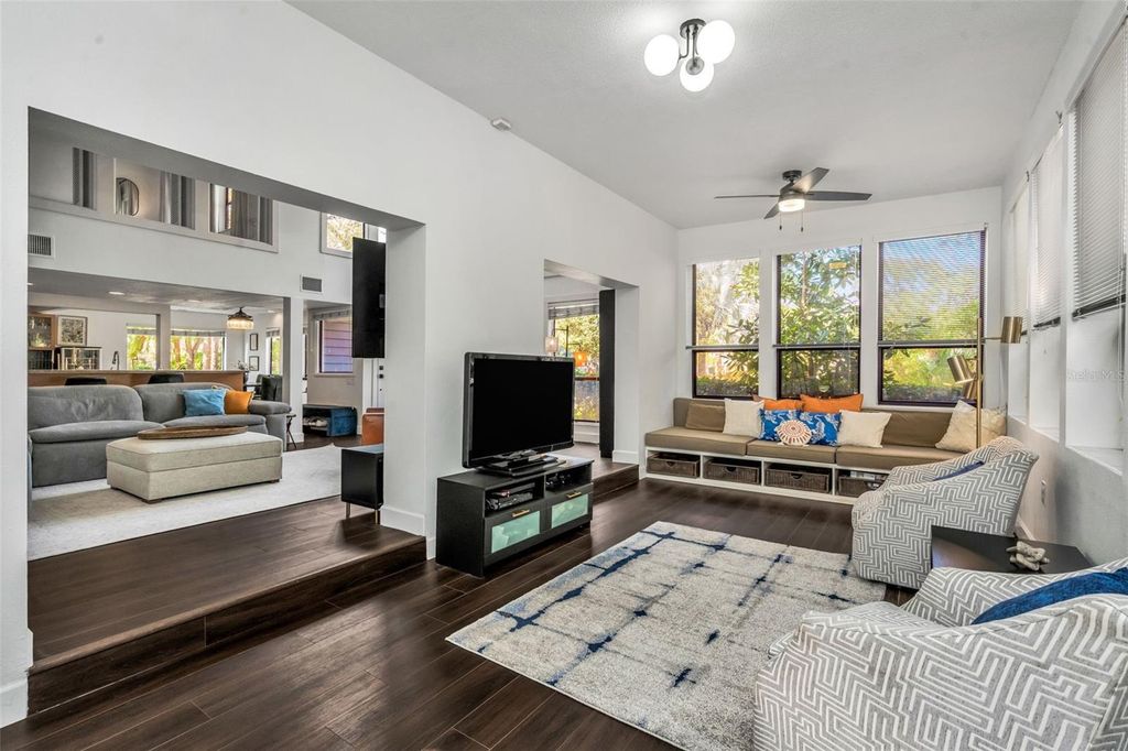 Image 9 of property listing at 12211 TWIN BRANCH ACRES ROAD, Tampa, FL 33626