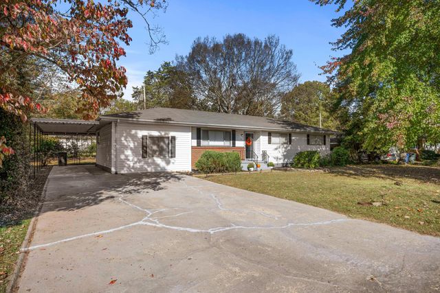1422 Cloverdale Circle, Hixson, TN 37343