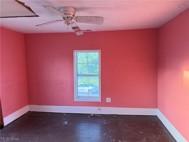 1100 Lakeview Drive, Parkersburg, WV 26104