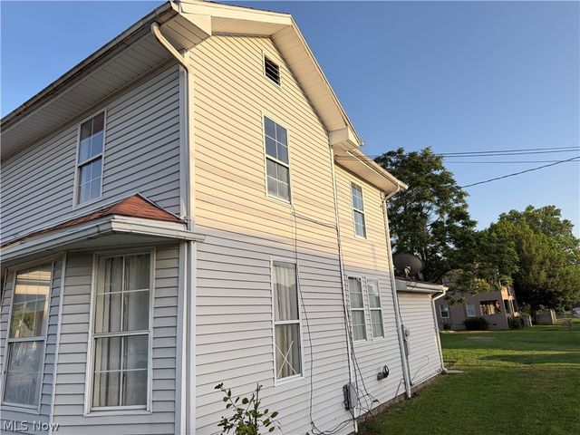 1100 Lakeview Drive, Parkersburg, WV 26104