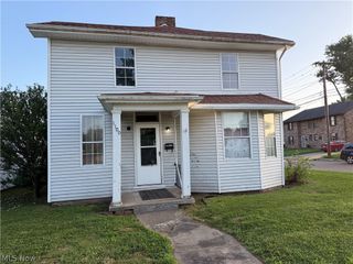 1100 Lakeview Drive, Parkersburg, WV 26104