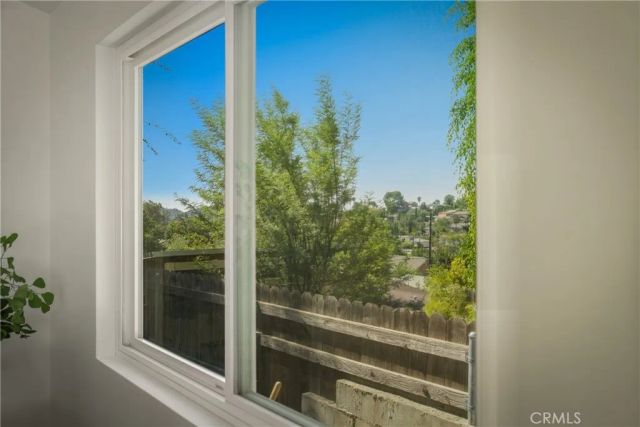 6150 Strickland, Los Angeles, CA 90042
