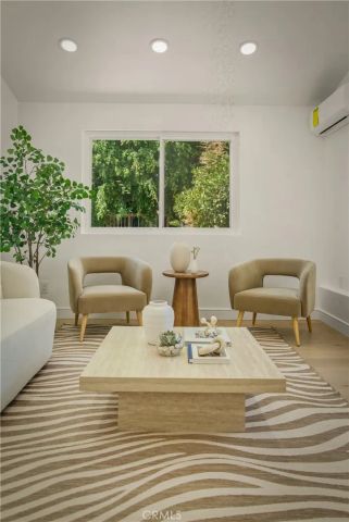 6150 Strickland, Los Angeles, CA 90042