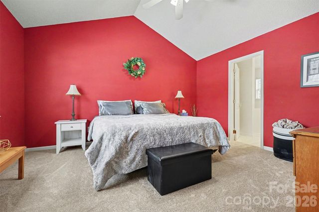 6323 Pine Hollow Drive, Charlotte, NC 28212