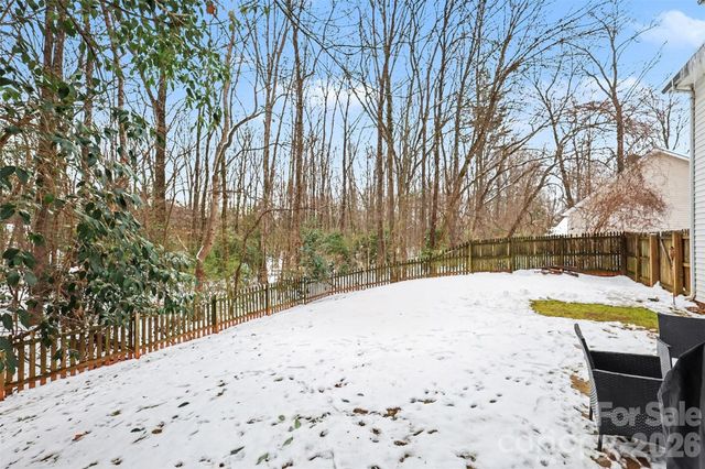 6323 Pine Hollow Drive, Charlotte, NC 28212