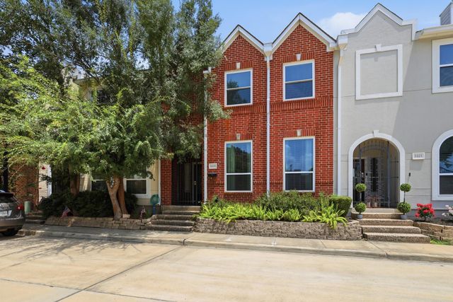 9419 Stonehouse Lane, Houston, TX 77025