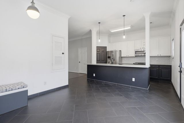 9419 Stonehouse Lane, Houston, TX 77025