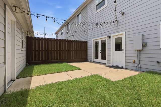 9419 Stonehouse Lane, Houston, TX 77025