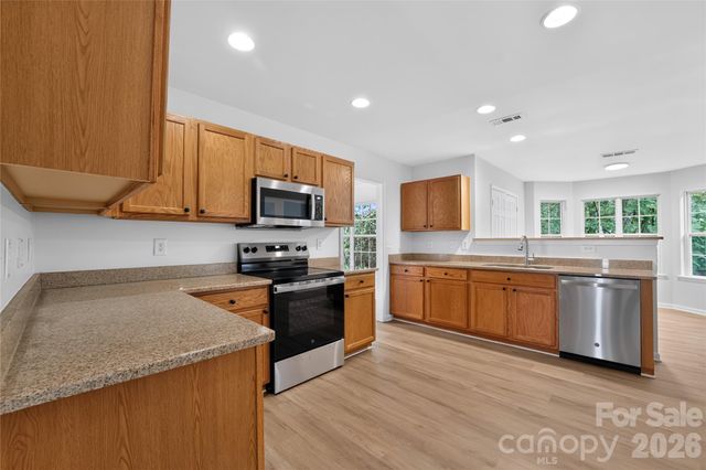 9013 Broad Ridge Court, Charlotte, NC 28269