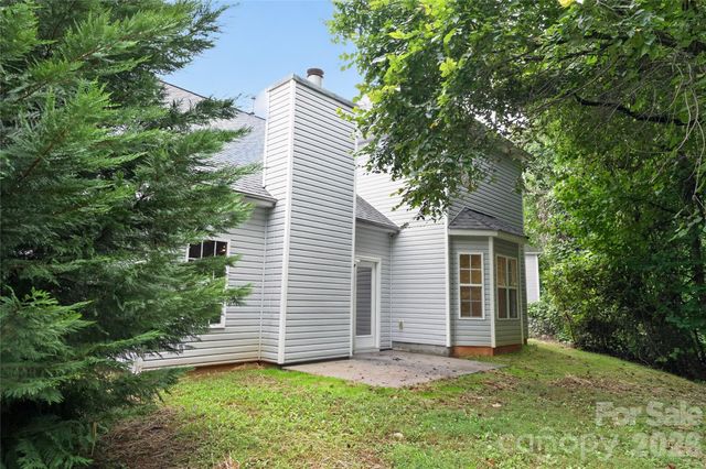 9013 Broad Ridge Court, Charlotte, NC 28269