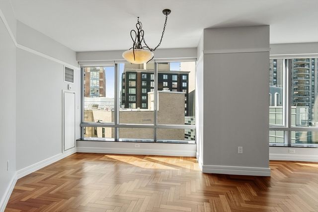 1 Avery 14A, Boston, MA 02111