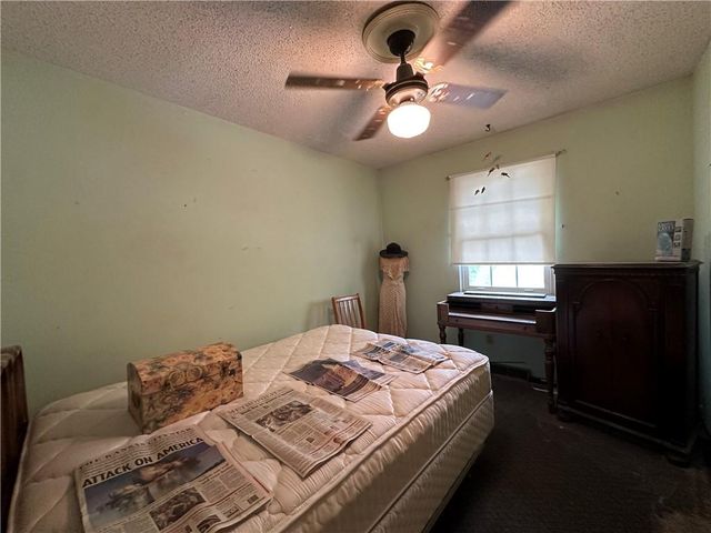 17207 E 6th Terrace Court N, Independence, MO 64056