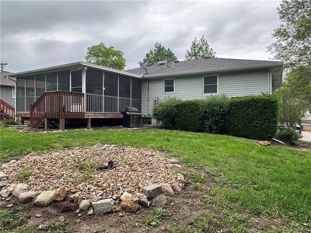 17207 E 6th Terrace Court N, Independence, MO 64056