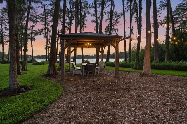 16622 LAKESHORE ROAD, Tampa, FL 33624