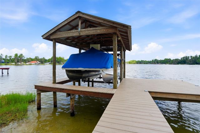 16622 LAKESHORE ROAD, Tampa, FL 33624