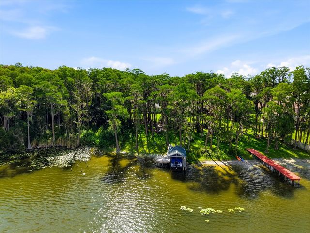 16622 LAKESHORE ROAD, Tampa, FL 33624
