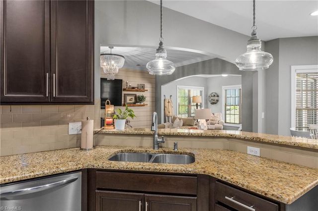 135 Bay Tree Lane, Thomasville, NC 27360