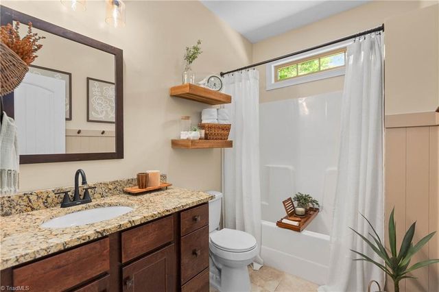 135 Bay Tree Lane, Thomasville, NC 27360