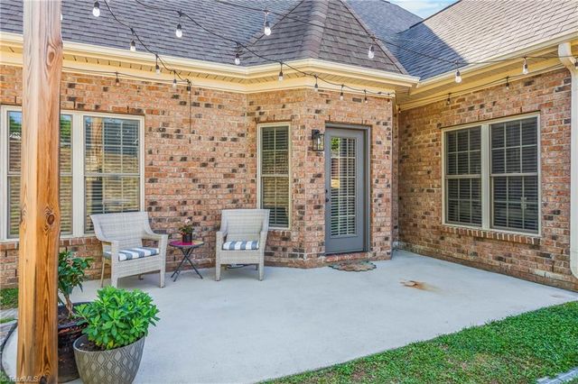 135 Bay Tree Lane, Thomasville, NC 27360
